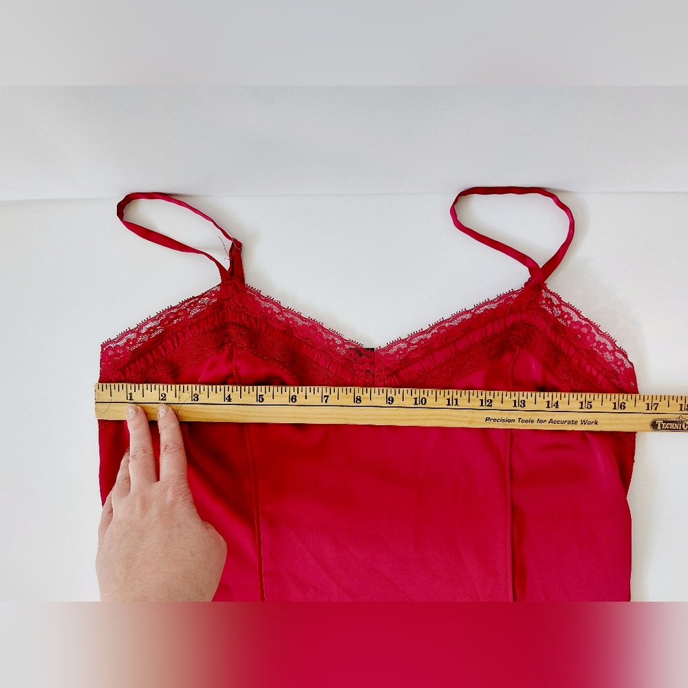 Red Lace Trim Satin Camisole Lingerie Medium White House Black Market Valentines - Picture 4 of 5
